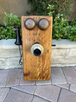 Antique Early 1900s Oak Wall-Mounted Crank Telephone #1