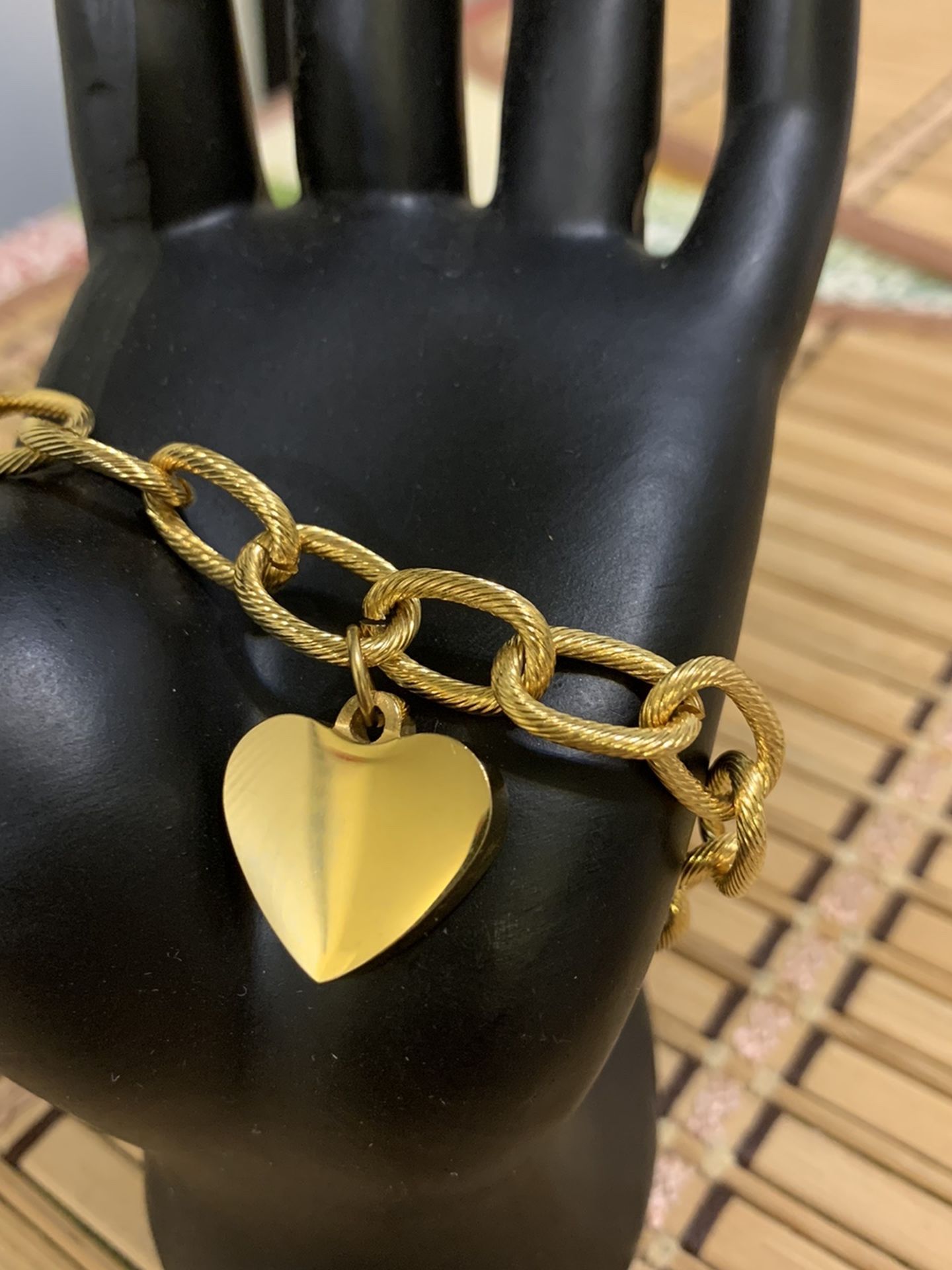 Bracelet