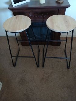 2 Mainstay Metal And Pine Stools