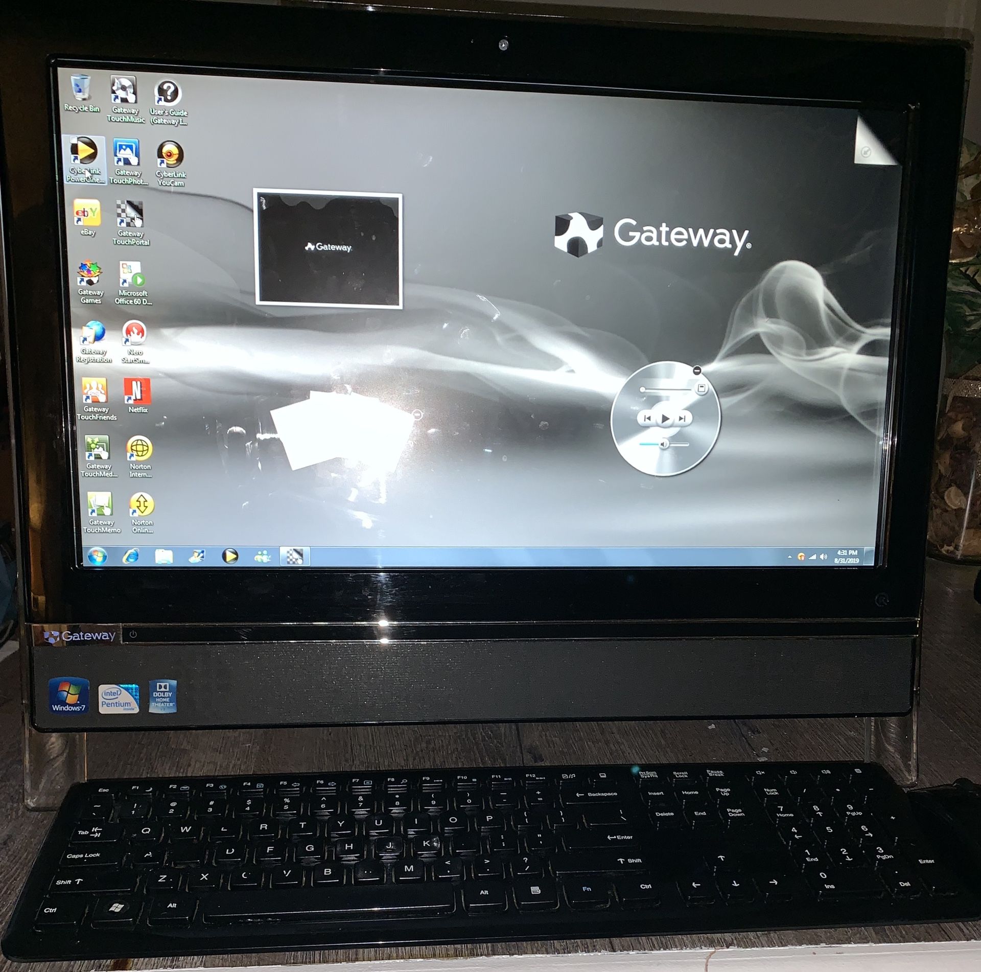 Gateway one zx4800-02 touchscreen computer