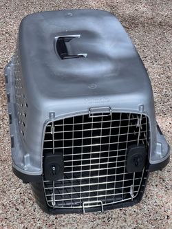 Petmate 24” pet carrier dog cat kennel crate tote hard sided