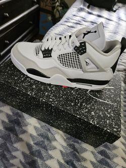 Jordans #4 Size 9