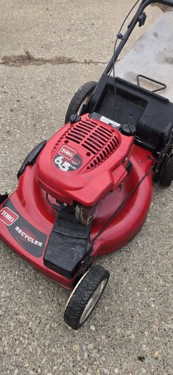 Lawnmower Toro 6.50 Horse Power Size Discharge   With Bag 