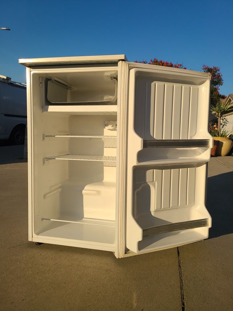G.E Refrigerator For Small Office Work