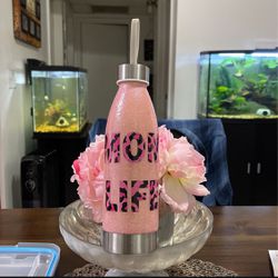 Resin Sealed Pink Camo Vinyl Mom Life Bottle new