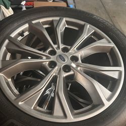 2020 explorer rims/tires