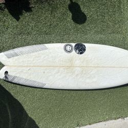 Surfboard 5’0 Fish