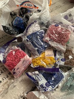 🎨 Decorative Shred Paper – 20 Bags – $25 🎨