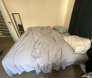 King size bed