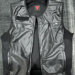 Daneise D-Air Build In Airbag Vest For Motorcycles Black Size L