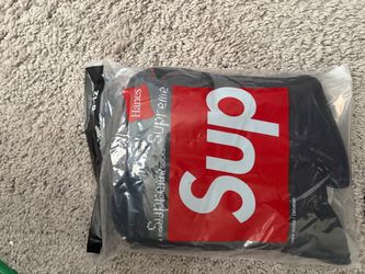 Supreme x Hanes Crew Socks 4-Pack Black