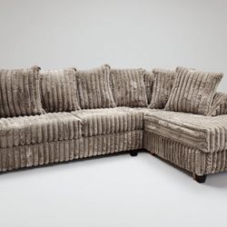 🛋️🔥 NEW ARRIVAL! MOCHA PLUSH SECTIONAL 🔥 Warm. Cozy. Luxurious.