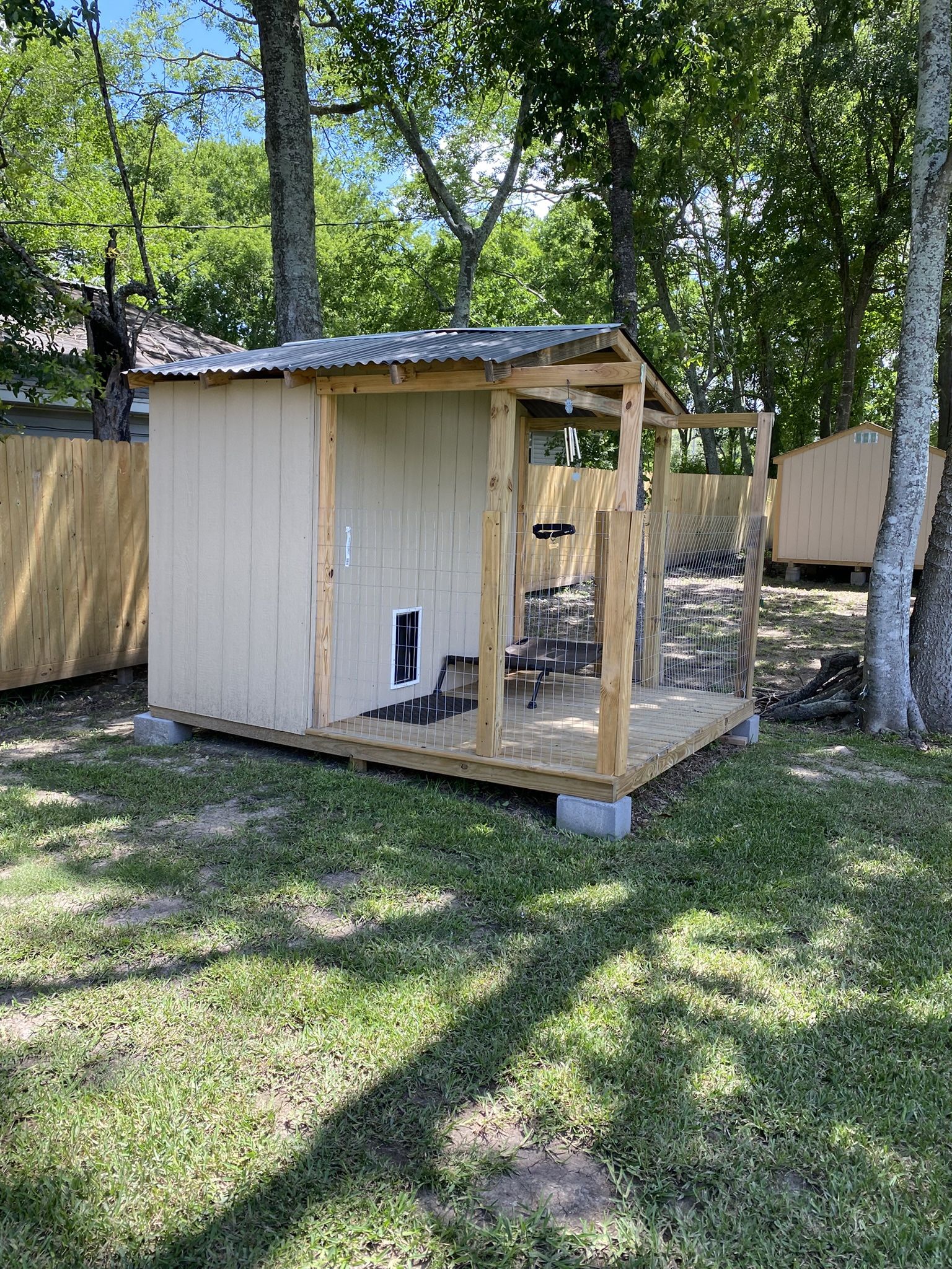 Dog House 10x8’