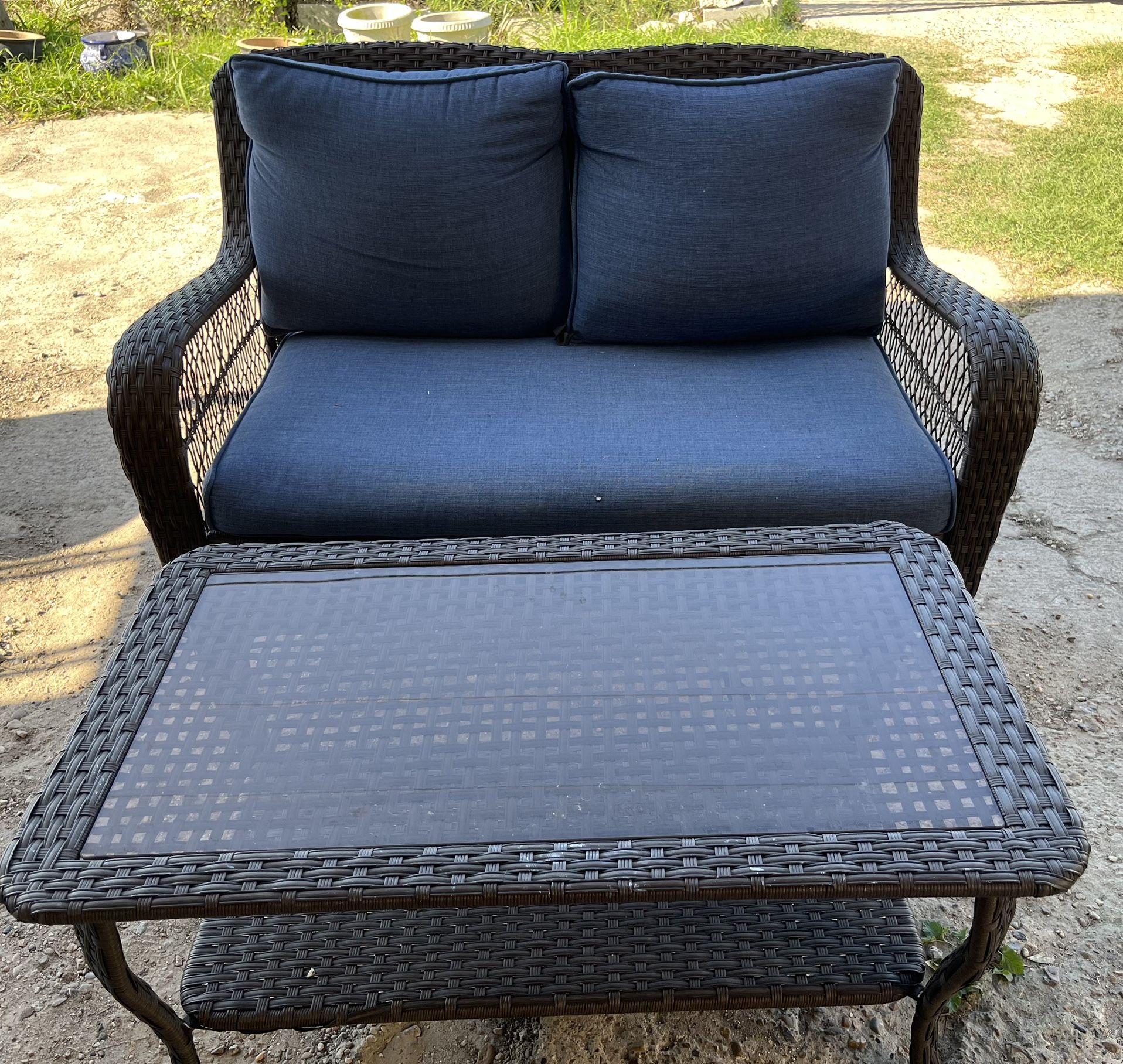 Patio Sofa With Table