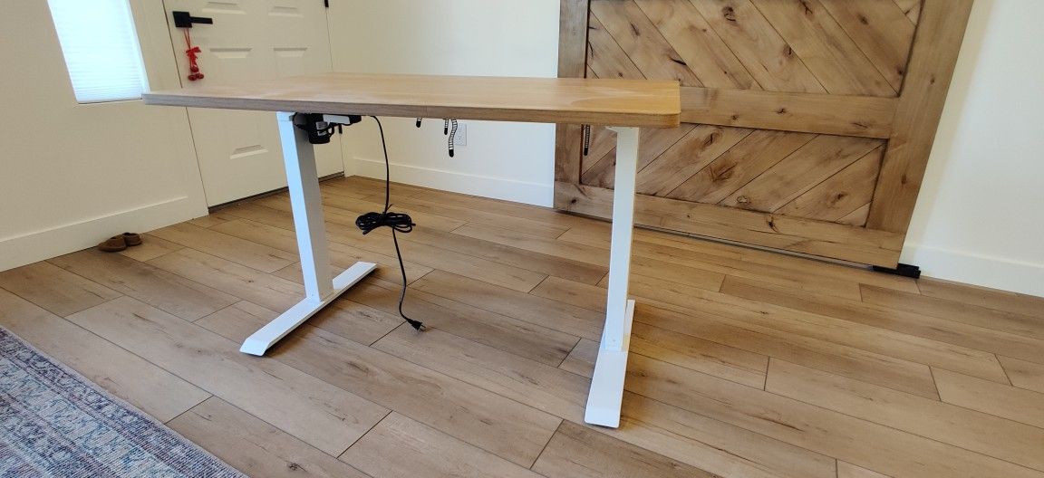 Large Stand Up Desk Great Condition 