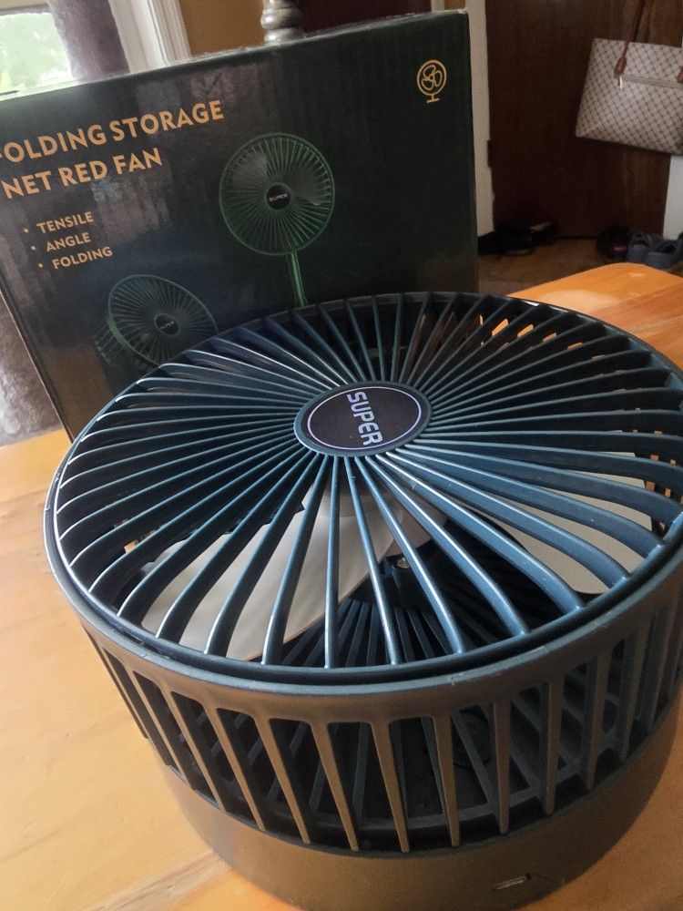 🆕️CORDLESS, FOLDING DESK FAN. 3 SPEEDS, 3 HEIGHTS, QUIET, AND A PLACE TO SET YOUR PHONE