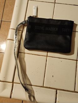 Steve Madden Wristlet