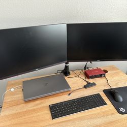 AOC 27” Gaming Monitors and Stand