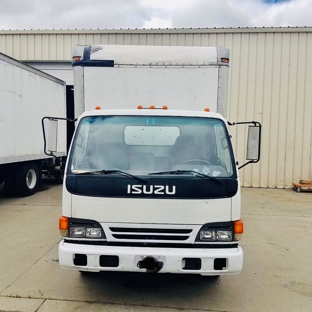 2005 Isuzu NPR