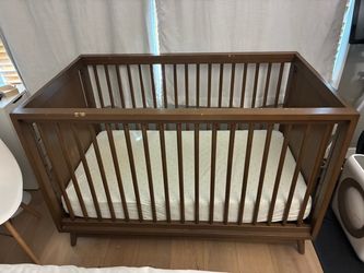 Babyletto 3-in-1 Convertible Crib (Peggy Mid century Modern Crib Walnut)