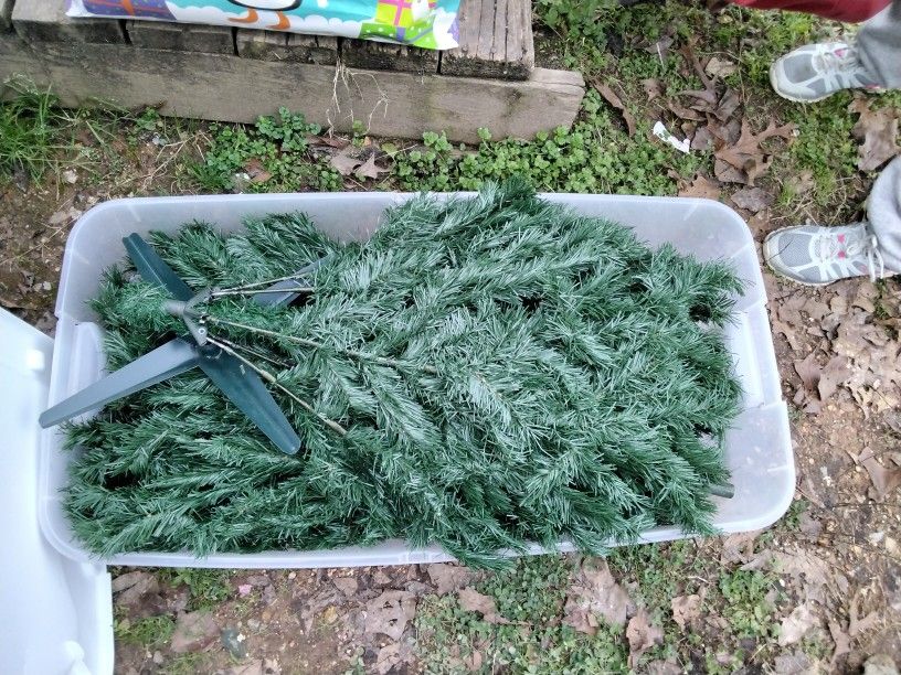 5 Ft Christmas Tree, Wreaths, And Mixed Lot Of Christmas Decor