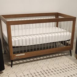 Delta Children

Sloane 4-in-1 Acrylic Convertible Crib