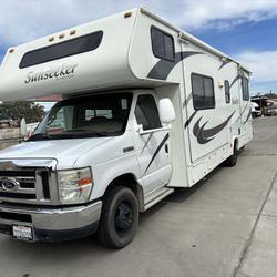 2008 Ford Sunseeker 2 Slide Outs