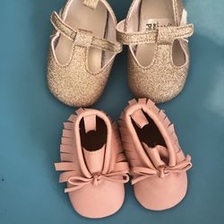 Newborn babygirl shoes 2 for $12
