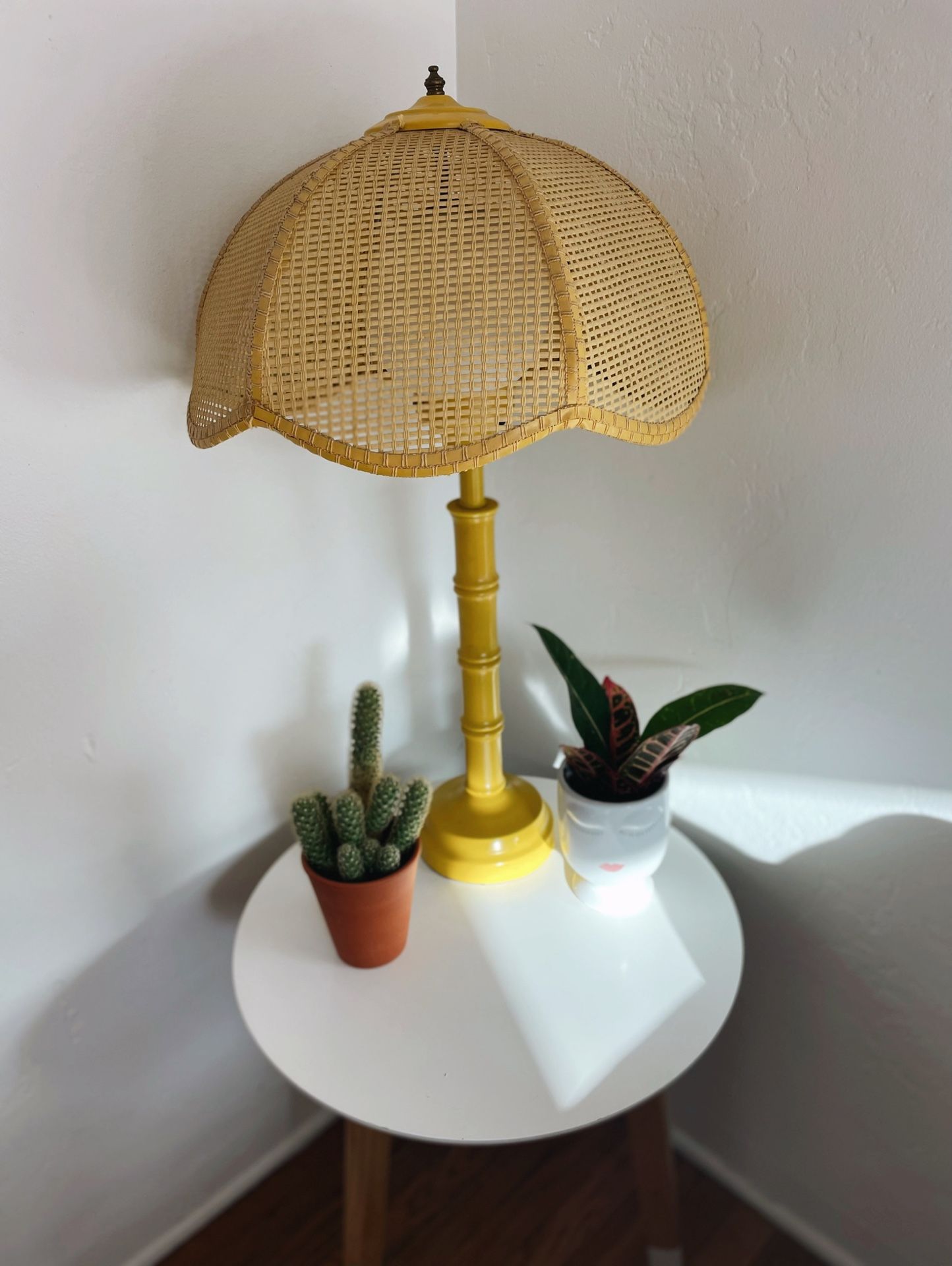 Vintage Retro Yellow Table-lamp