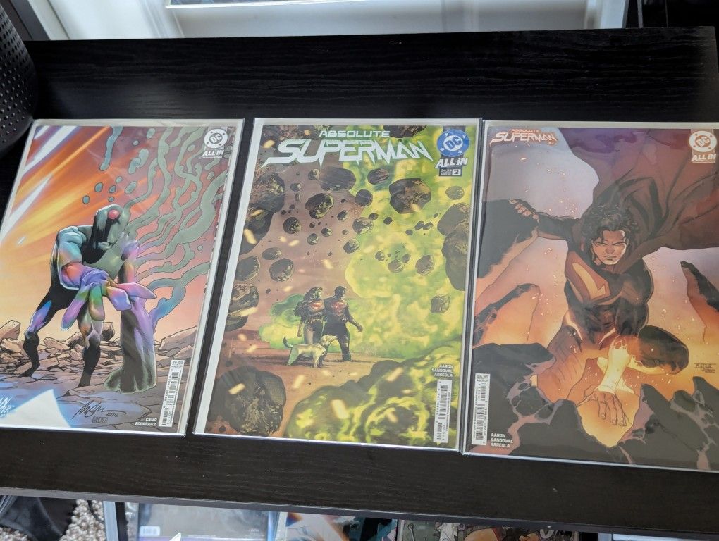 Comic Book Lot - Absolute Superman and Martian Manhunter First Prints Issues