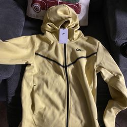 Nike Tech 