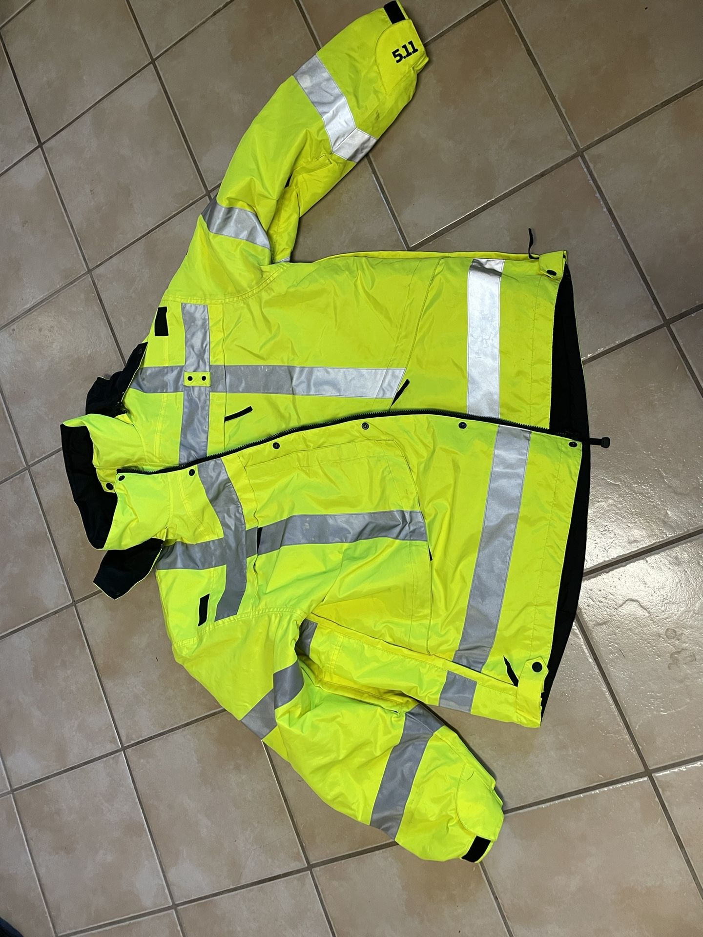5.11 3-XL Men’s High Visibility Winter Coat