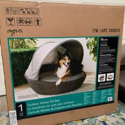 Pet Bed Lounger With Sunbrella Cushion . 