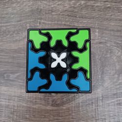 QiYi MoFangGe Gear ⚙️ Cube