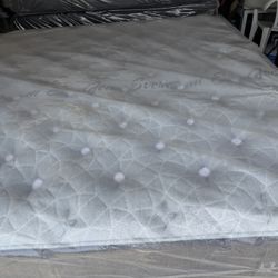 King Size Eastern Euro Bed Mattress King Koil Intimate Respun Ultra Firm Button Top Stearns & Foster Reserve Luxury Estate Saatva Avocado Beautyrest 