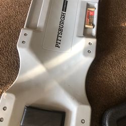 Pittsburgh automotive 40 inch creeper, 300  LB capacity