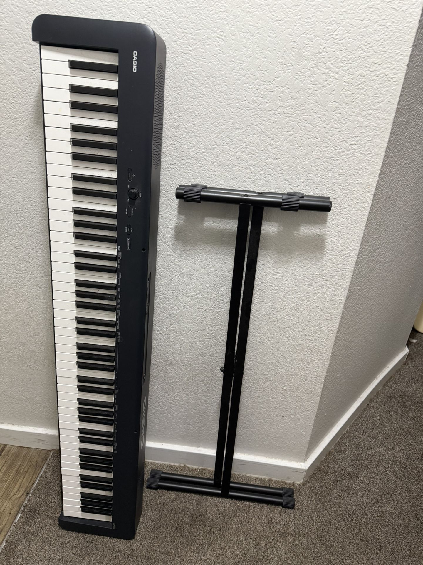 Casio Keyboard With Stand 
