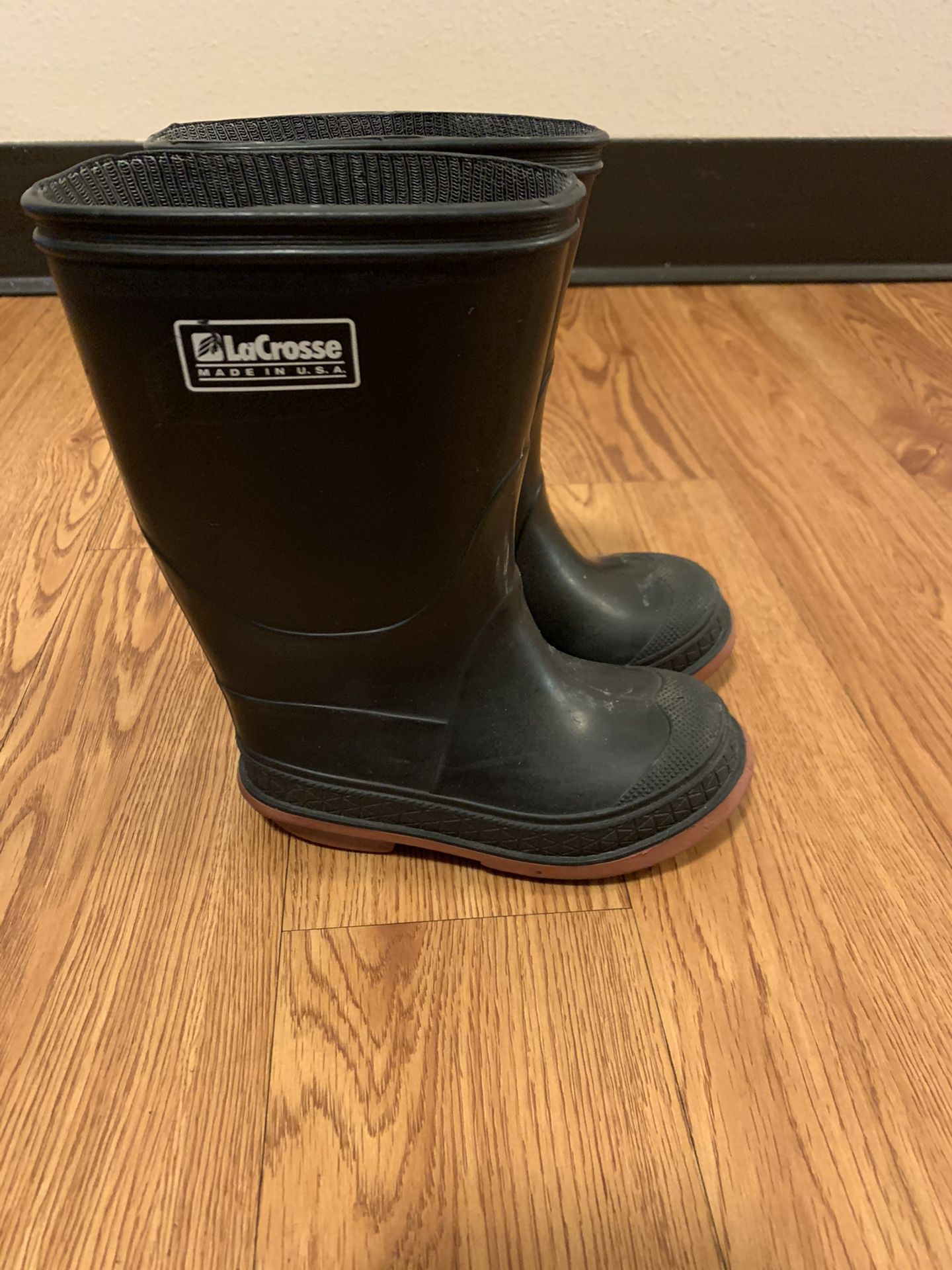 La crosse rain boots size 7