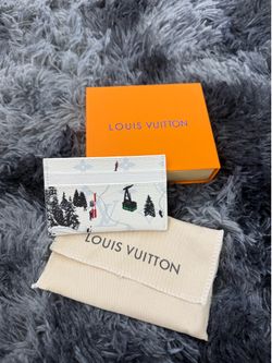 New cardholder with box