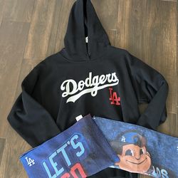 Dodger Hoodie/Rally Towel