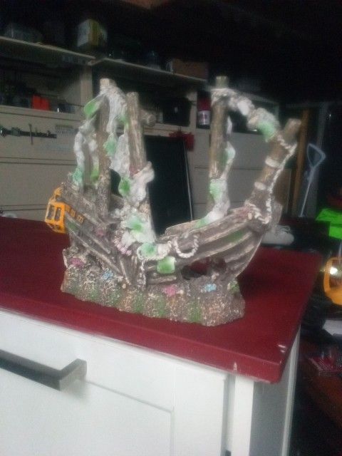 shipwreck aquarium ornament.
