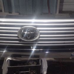 New Oem Toyota Tundra Front Grille 