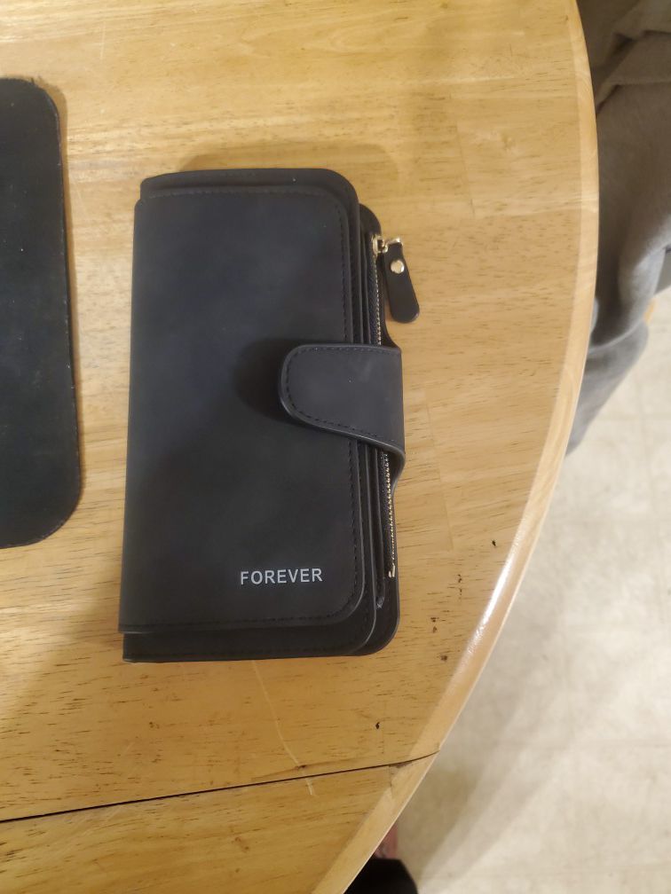 Forever wallet