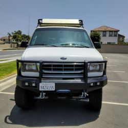 Ford 4x4 Van