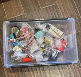 Make Up (lipsticks, Eyeshadows, Eyeliners, Concealers, Eyebrow Pencils Etc) $1.00 Each