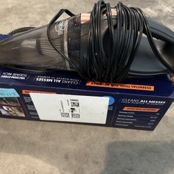 USB CAR VACUUM (NEED GONE ASAP 25$