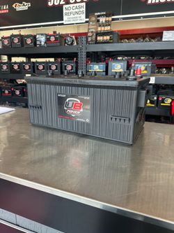 8D batteries
