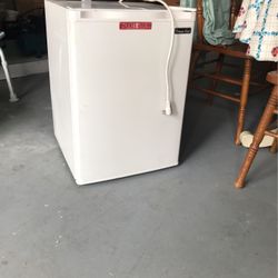 Rfrgerator Small