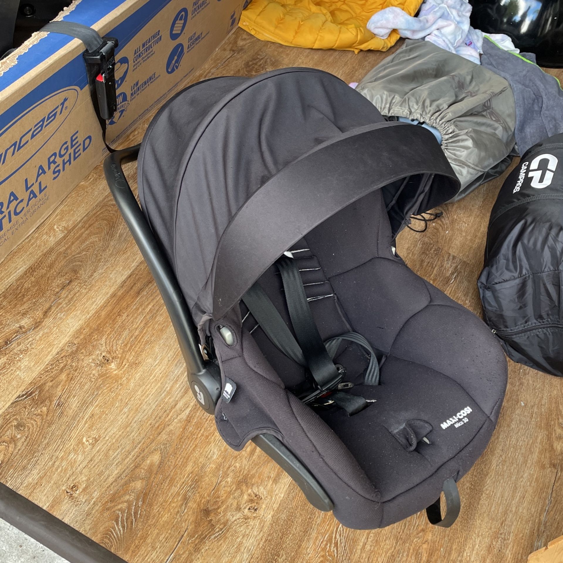 Car seat Maxi Cosi Mico 30 $75 W/ Adapter For Stokke Stroller