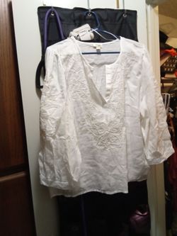 XL women's white dressy blouse brand new %100cotton